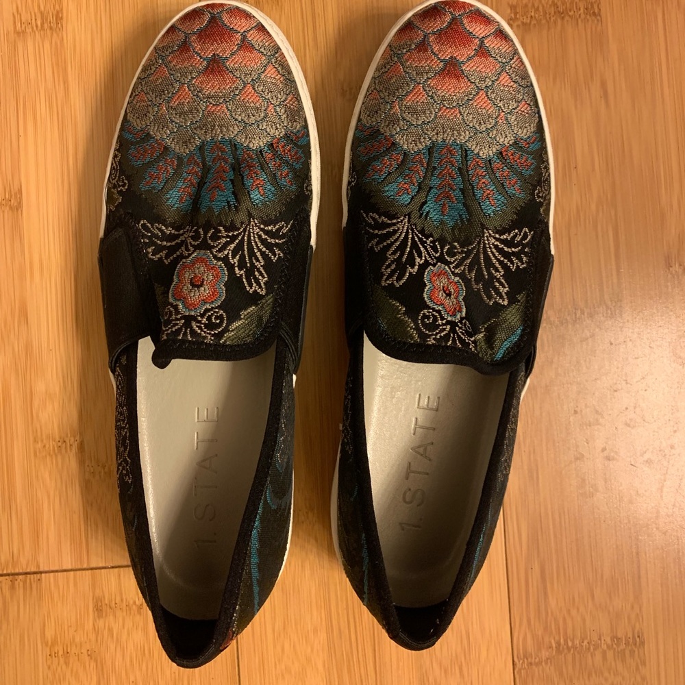 1. State embroidered slip-on sneaker shoes